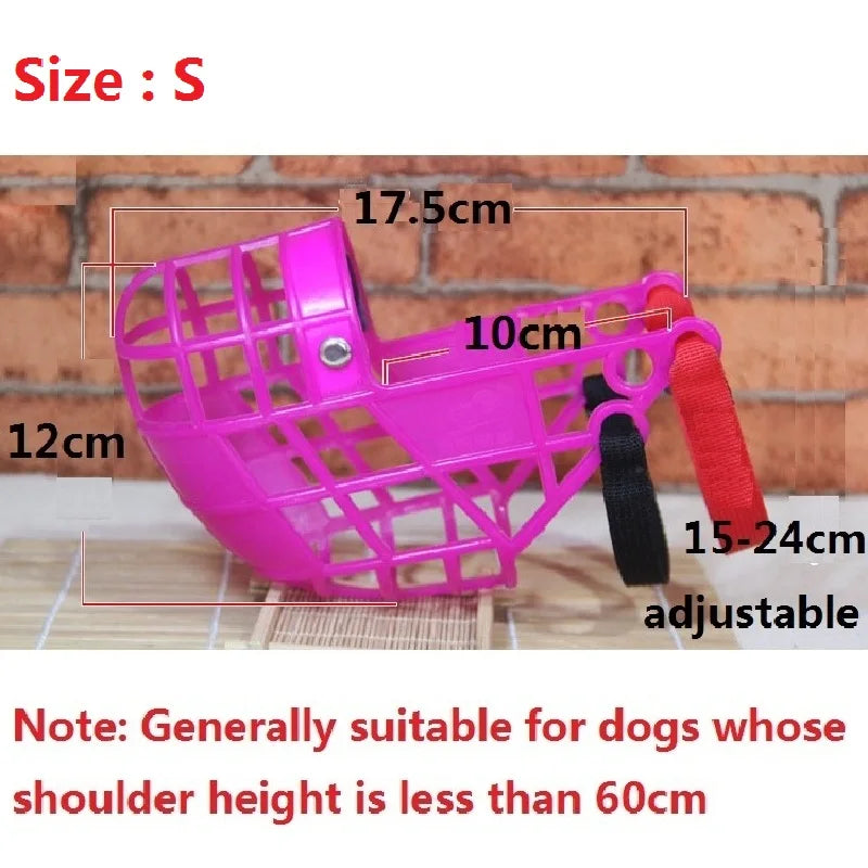 Adjustable plastic dog muzzle – anti-biting and anti-barking basket-style mouth cover for dogs in sizes S/M/L.