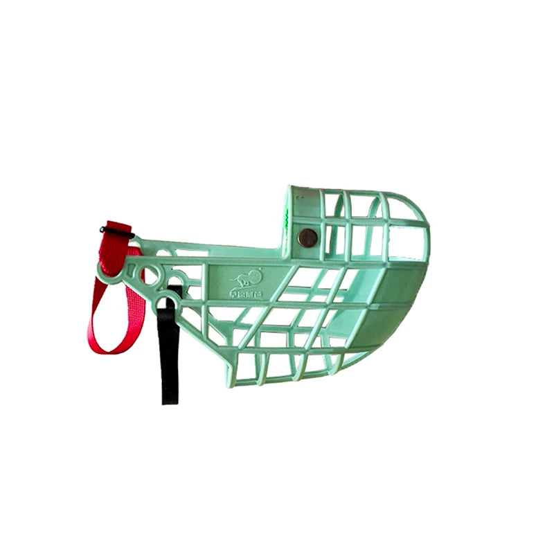 Adjustable plastic dog muzzle – anti-biting and anti-barking basket-style mouth cover for dogs in sizes S/M/L.