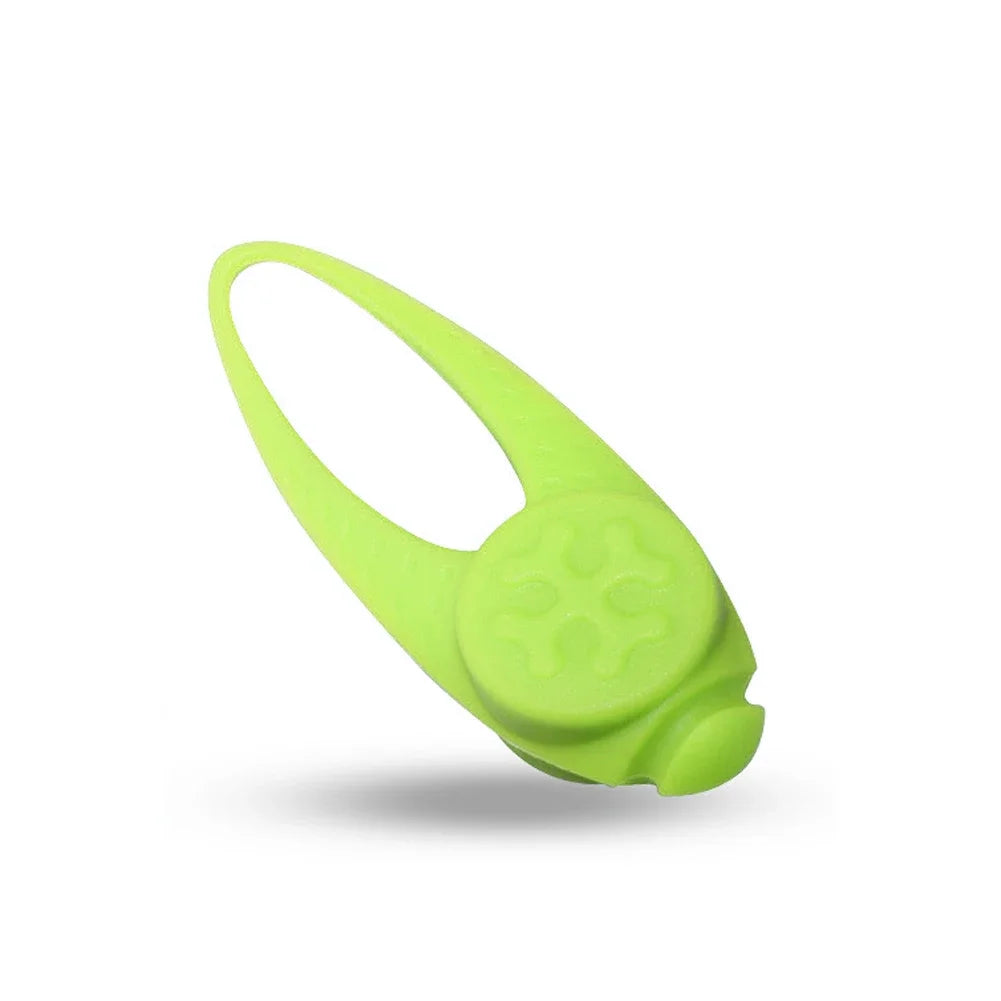 LED silicone pet pendant – flashing glow light collar accessory for dogs, safe and luminous for night visibility.