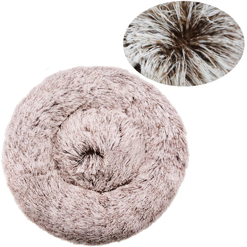 Soft plush round pet bed for cats and dogs – warm and comfortable sleeping bed in multiple sizes.