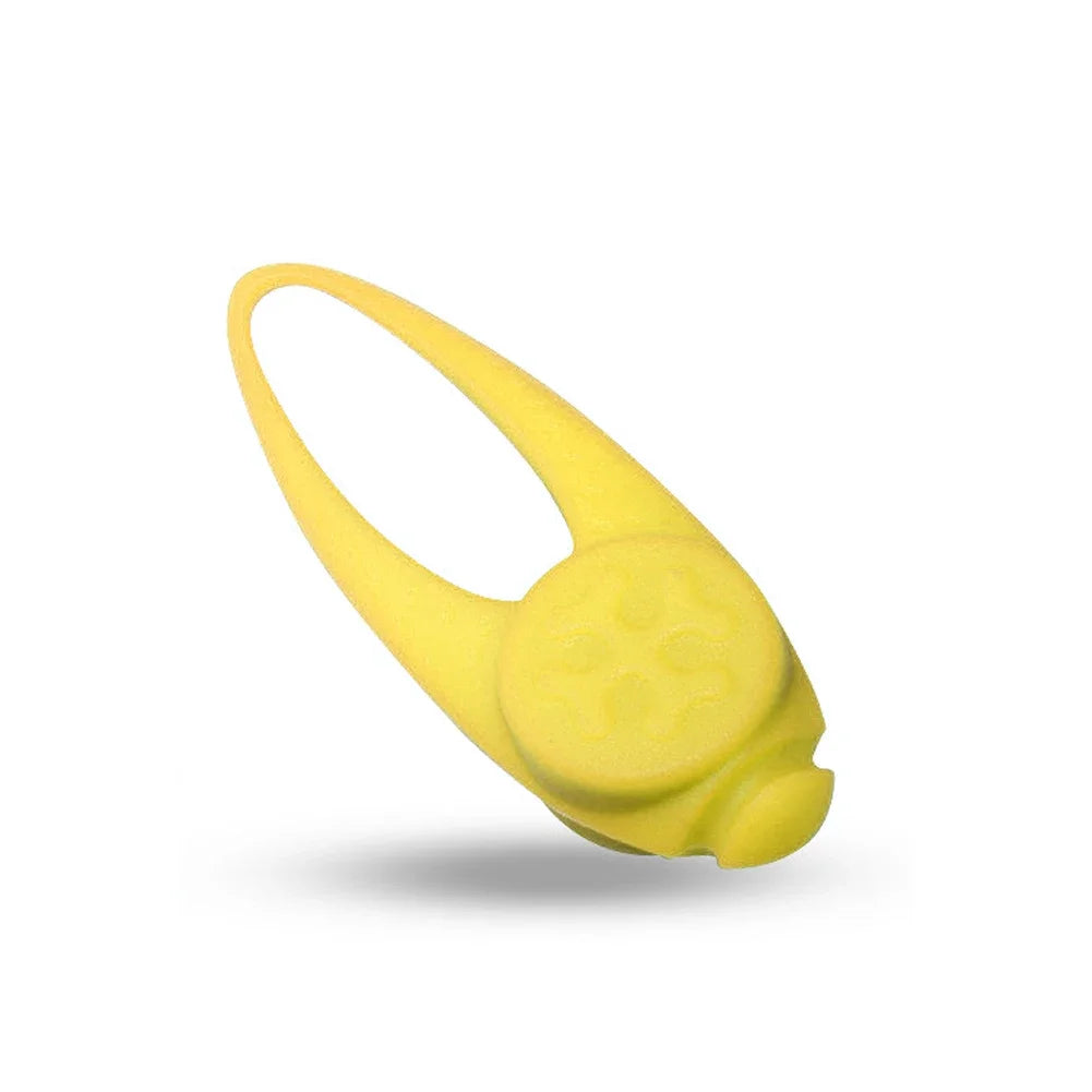 LED silicone pet pendant – flashing glow light collar accessory for dogs, safe and luminous for night visibility.